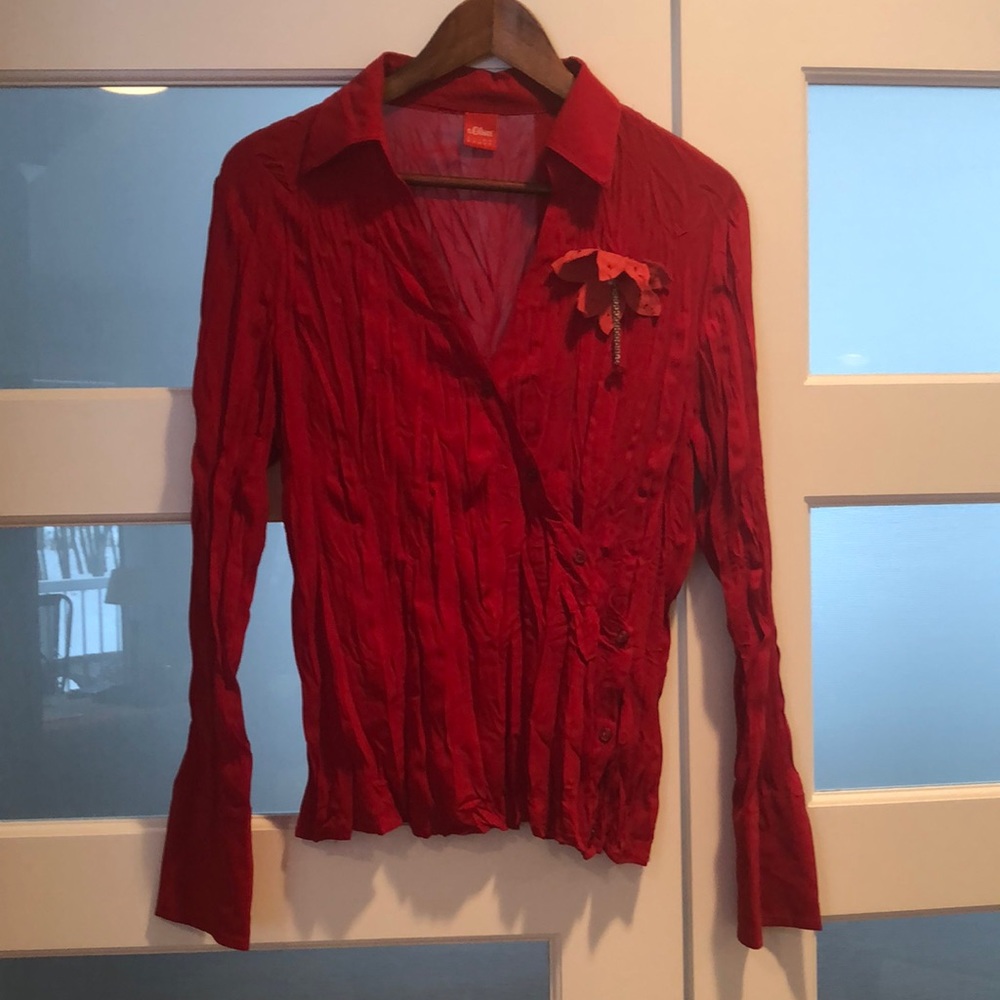Dark red, long sleeve, VNeck blouse in crinkled look, sOliver, Eur40/US10
